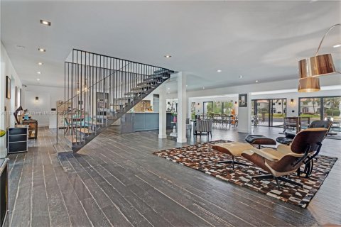 House in Hollywood, Florida 6 bedrooms, 504.55 sq.m. № 1756809 - photo 26