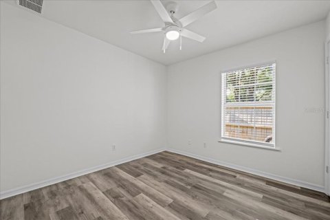 House in Gainesville, Florida 4 bedrooms, 121.52 sq.m. № 1690339 - photo 15