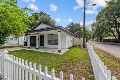House in Gainesville, Florida 4 bedrooms, 121.52 sq.m. № 1690339 - photo 3