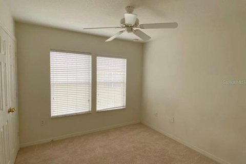 Touwnhouse à vendre à Kissimmee, Floride: 4 chambres, 173.91 m2 № 2352278 - photo 8