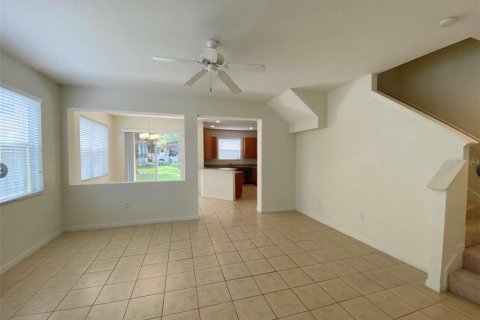 Touwnhouse à vendre à Kissimmee, Floride: 4 chambres, 173.91 m2 № 2352278 - photo 3