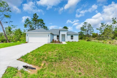 House in Sebring, Florida 4 bedrooms, 153.66 sq.m. № 1813383 - photo 2
