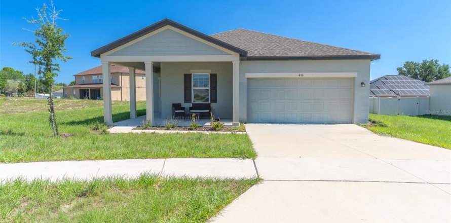 House in Lake Wales, Florida 3 bedrooms, 132.57 sq.m. № 2095292