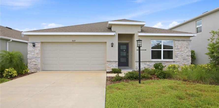 House in Bradenton, Florida 4 bedrooms, 169.83 sq.m. № 2098006
