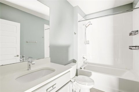 House in Bradenton, Florida 4 bedrooms, 169.83 sq.m. № 2098006 - photo 22