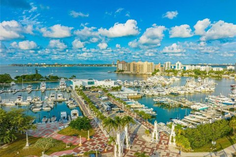 Condominio en venta en Sarasota, Florida, 1 dormitorio, 76.18 m2 № 2098545 - foto 24