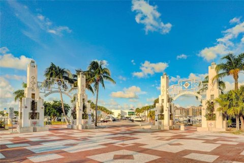 Condominio en venta en Sarasota, Florida, 1 dormitorio, 76.18 m2 № 2098545 - foto 26