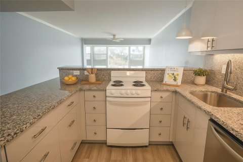 Condominio en venta en Sarasota, Florida, 1 dormitorio, 76.18 m2 № 2098545 - foto 9