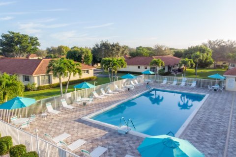 Casa en alquiler en Boynton Beach, Florida, 2 dormitorios, 130.06 m2 № 1231316 - foto 1