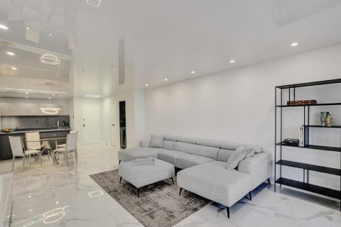 Copropriété à louer à Hallandale Beach, Floride: 2 chambres, 146.79 m2 № 2288679 - photo 11