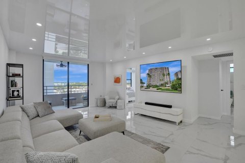 Copropriété à louer à Hallandale Beach, Floride: 2 chambres, 146.79 m2 № 2288679 - photo 8