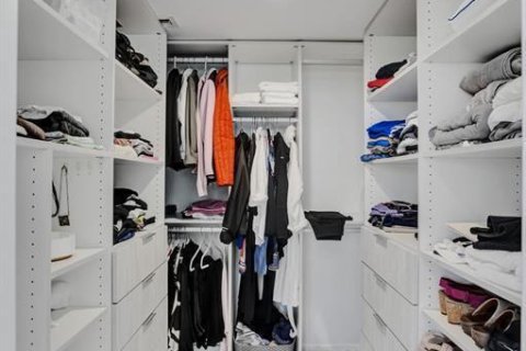 Copropriété à louer à Hallandale Beach, Floride: 2 chambres, 146.79 m2 № 2288679 - photo 25