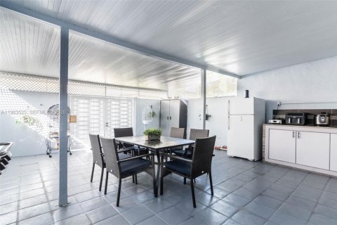 Touwnhouse à vendre à Hialeah, Floride: 2 chambres, 134.89 m2 № 2026628 - photo 26