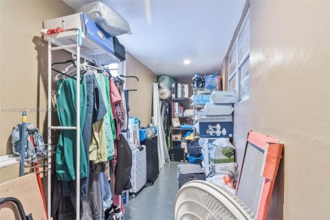 Touwnhouse à vendre à Hialeah, Floride: 2 chambres, 134.89 m2 № 2026628 - photo 24