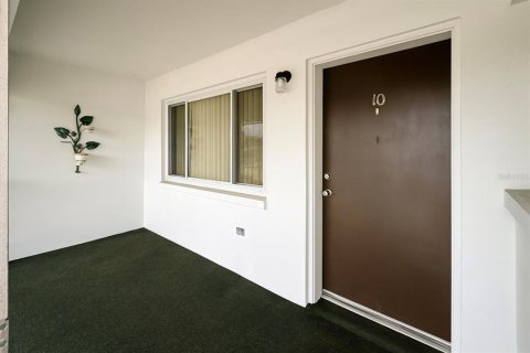 Condominio en venta en Clearwater, Florida, 2 dormitorios, 80.82 m2 № 1880595 - foto 4