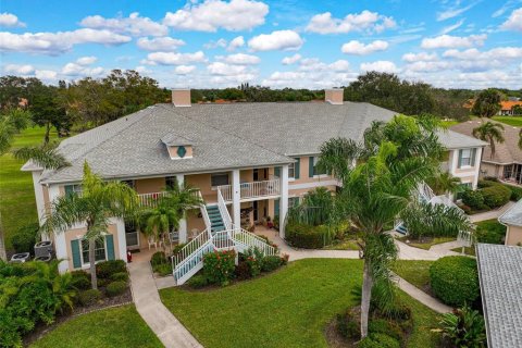 Condo in Bradenton, Florida, 2 bedrooms № 2195598