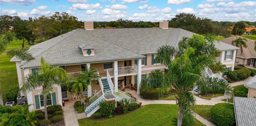 Condo in Bradenton, Florida, 2 bedrooms № 2195598
