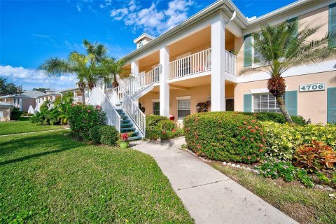Condo in Bradenton, Florida, 2 bedrooms № 2195598 - photo 2