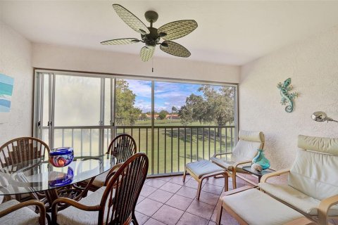 Condo in Bradenton, Florida, 2 bedrooms № 2195598 - photo 27