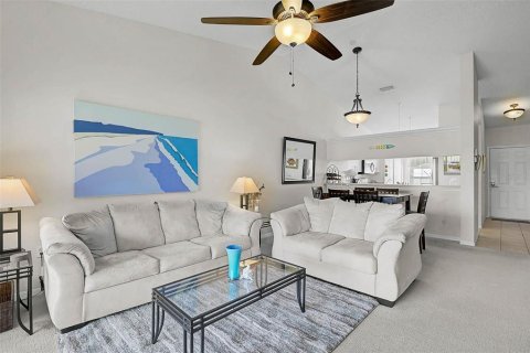 Condo in Bradenton, Florida, 2 bedrooms № 2195598 - photo 14