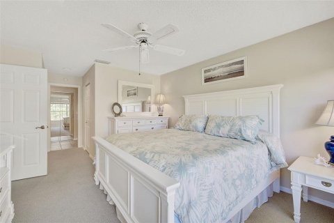 Condo in Bradenton, Florida, 2 bedrooms № 2195598 - photo 18
