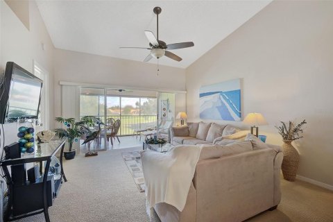 Condo in Bradenton, Florida, 2 bedrooms № 2195598 - photo 13