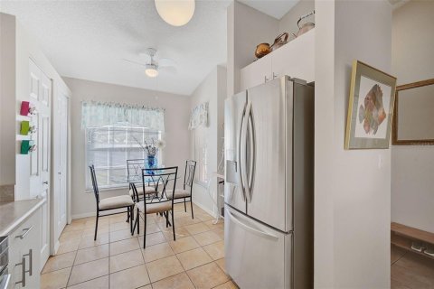 Condo in Bradenton, Florida, 2 bedrooms № 2195598 - photo 9