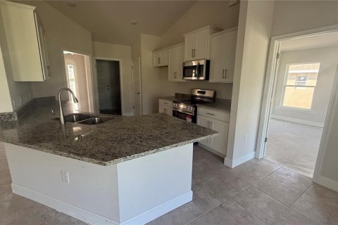 House in Venice, Florida 3 bedrooms, 163.04 sq.m. № 1124910 - photo 2