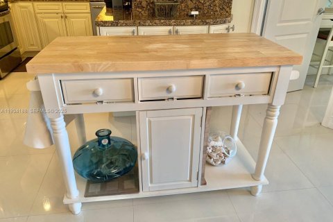 Copropriété à vendre à Hallandale Beach, Floride: 1 chambre, 80.82 m2 № 1992445 - photo 6