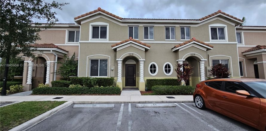 Touwnhouse à Homestead, Floride 4 chambres, 127.65 m2 № 1844068