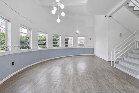 Immobilier commercial à vendre à Miami Beach, Floride № 2170472 - photo 10