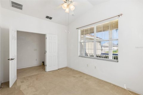 House in Clermont, Florida 2 bedrooms, 143.53 sq.m. № 2426991 - photo 15