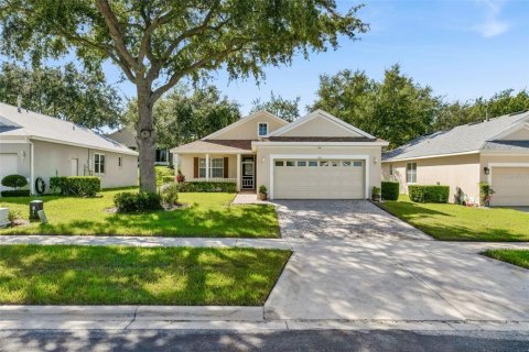 House in Clermont, Florida 2 bedrooms, 143.53 sq.m. № 2426991