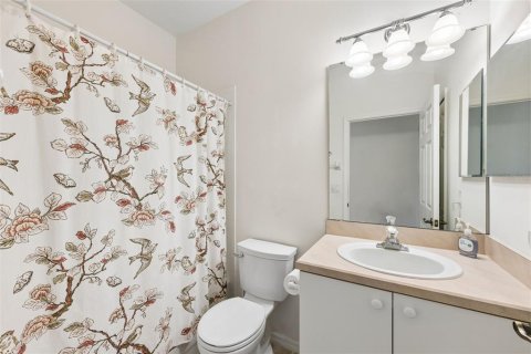House in Clermont, Florida 2 bedrooms, 143.53 sq.m. № 2426991 - photo 13