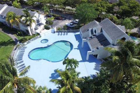 Condo in Oakland Park, Florida, 2 bedrooms  № 1953908 - photo 18