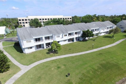 Condo in Oakland Park, Florida, 2 bedrooms  № 1953908 - photo 28
