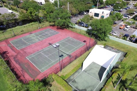 Condo in Oakland Park, Florida, 2 bedrooms  № 1953908 - photo 16