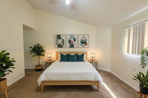 Condo in Oakland Park, Florida, 2 bedrooms  № 1953908 - photo 9