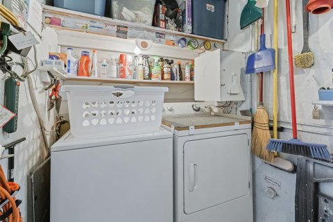 Casa en alquiler en Lady Lake, Florida, 2 dormitorios, 96.62 m2 № 1832621 - foto 22