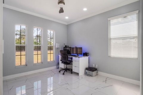 House in Orlando, Florida 5 bedrooms, 325.53 sq.m. № 1718411 - photo 18