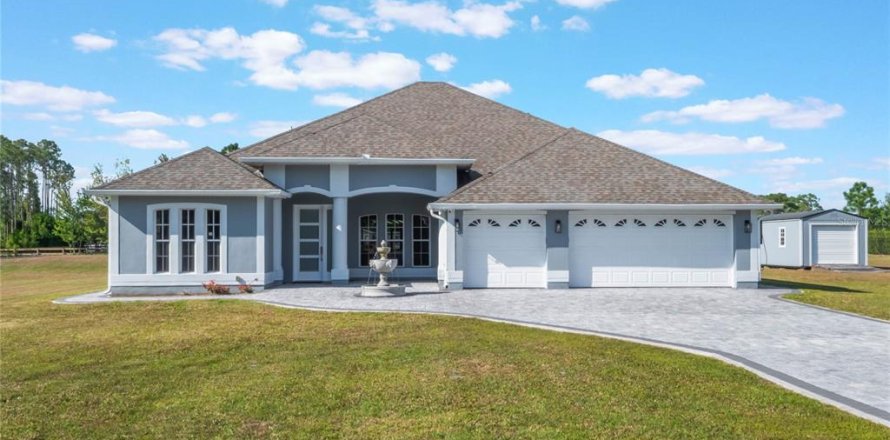 House in Orlando, Florida 5 bedrooms, 325.53 sq.m. № 1718411