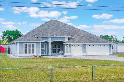 House in Orlando, Florida 5 bedrooms, 325.53 sq.m. № 1718411 - photo 7