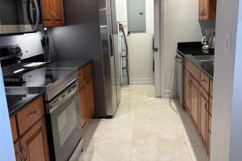 Copropriété à louer à Miami Beach, Floride: 1 chambre, 75.44 m2 № 2054079 - photo 10