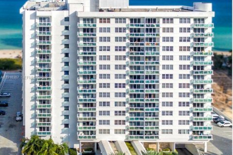 Copropriété à louer à Miami Beach, Floride: 1 chambre, 75.44 m2 № 2054079 - photo 19
