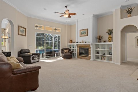 Villa ou maison à vendre à Weeki Wachee, Floride: 3 chambres, 270.72 m2 № 1901014 - photo 10