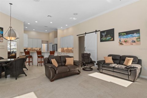 Villa ou maison à vendre à Weeki Wachee, Floride: 3 chambres, 270.72 m2 № 1901014 - photo 17