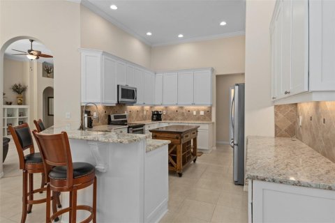 Villa ou maison à vendre à Weeki Wachee, Floride: 3 chambres, 270.72 m2 № 1901014 - photo 19