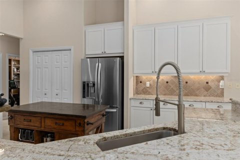 Villa ou maison à vendre à Weeki Wachee, Floride: 3 chambres, 270.72 m2 № 1901014 - photo 21