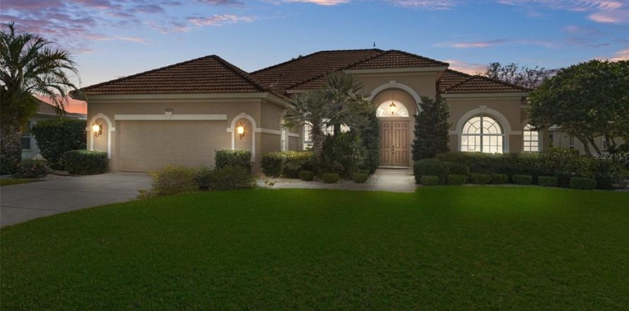 Villa ou maison à Weeki Wachee, Floride 3 chambres, 270.72 m2 № 1901014