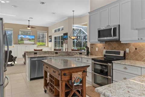 Villa ou maison à vendre à Weeki Wachee, Floride: 3 chambres, 270.72 m2 № 1901014 - photo 22